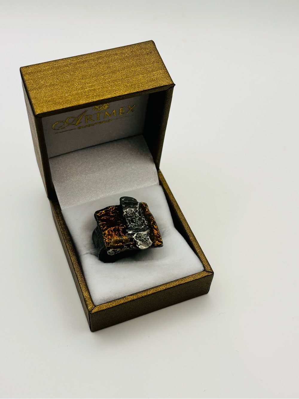 NES Montréal Artisan Statement Ring